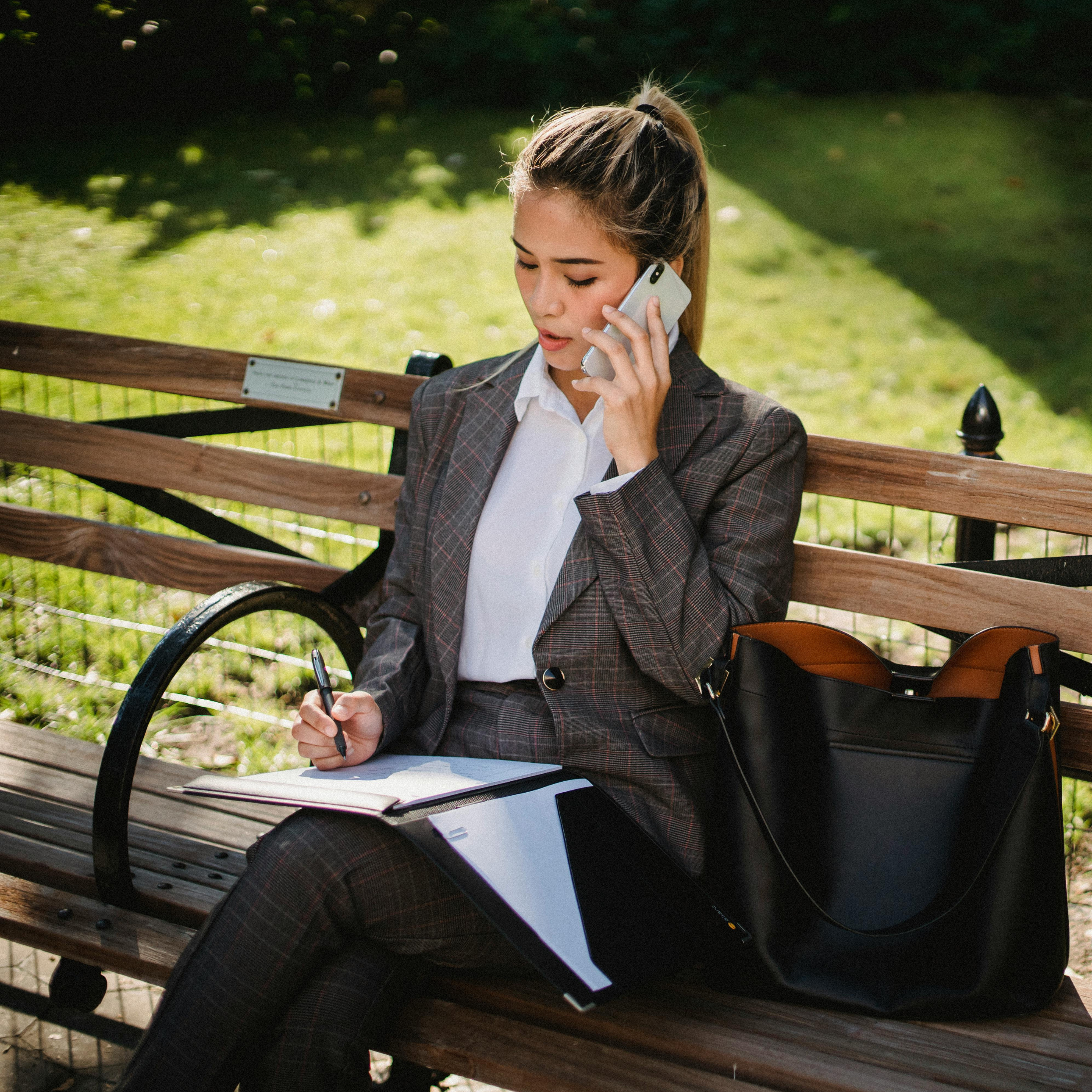 otto speaks multiple languages